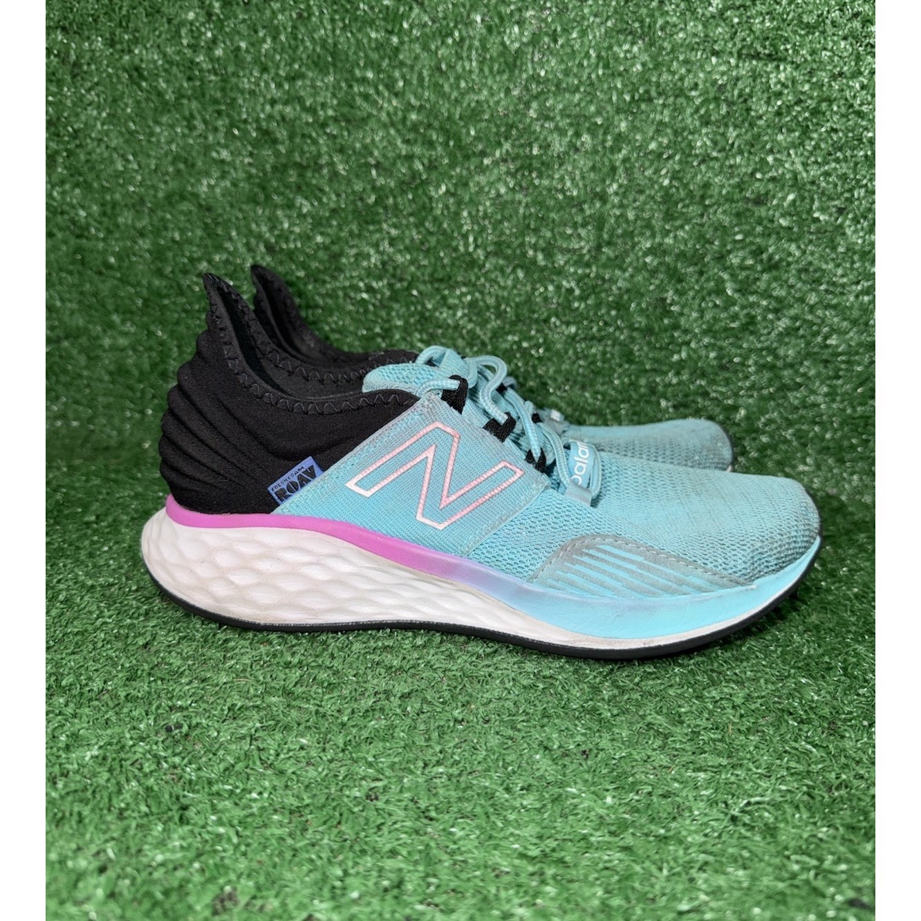 New Balance Roav Fresh Foam Womens Size 6 Blue Athletic Sneakers Running Shoes